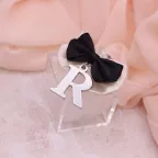 Iniziale Lettera "R" confezionata su scatolina in plexiglass