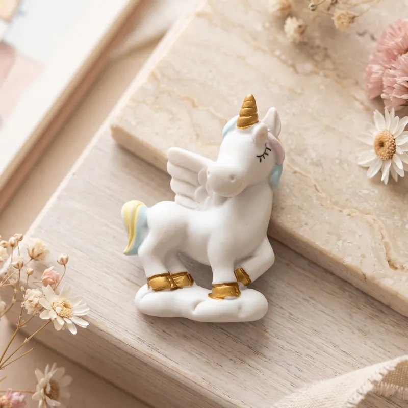 Magnete Unicorno Alato con Dettagli Oro - Bomboniera Fai da Te
