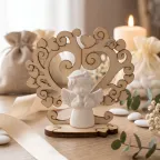 Bomboniera Albero della Vita in Legno con Angelo in Gesso – Battesimo, Comunione e Cresima