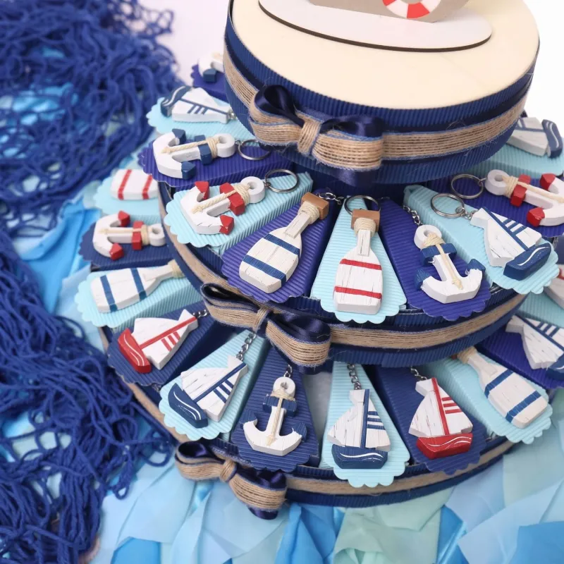 Torta Bomboniere Tema Marino con Portachiavi Misti