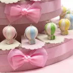 Torta Bomboniere 18 Anni con Portachiavi Mongolfiera, Fettine Portaconfetti e Bigliettini Personalizzati