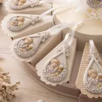 Torta Bomboniere Prima Comunione Bimbo con Pendaglio Goccia in Resina