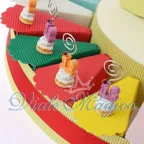 Bomboniere Compleanno Torta Portaconfetti Dolce Memoclip 18 Anni in Offerta