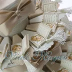Bomboniere Battesimo Cresima Comunione Torta Libro Sacra Famiglia Confettata