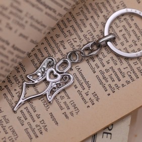 Angioletto con Cuore Bomboniere Prima Comunione Battesimo