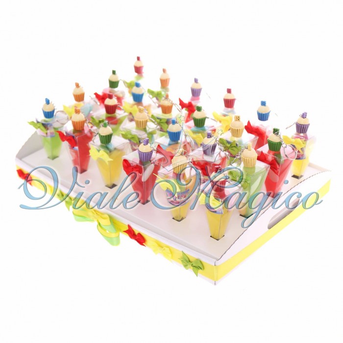 Bomboniere in Offerta Vassoio con Coni Compleanno Portachiavi Cupcake 18 Anni